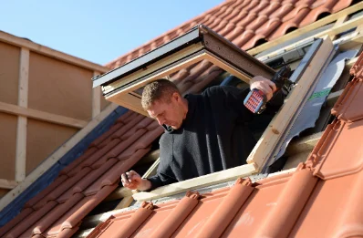 Pose de fenêtres de toit Velux au Buret